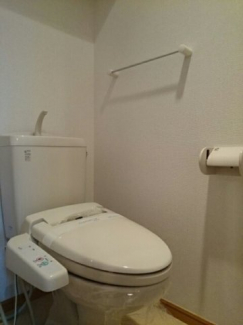 コンパクトで使いやすいトイレです