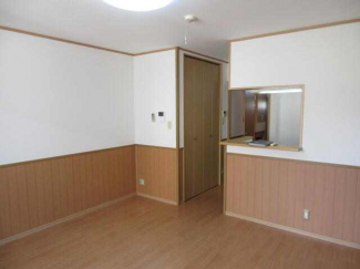 丸萬二番館の画像