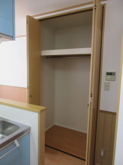 丸萬二番館の画像