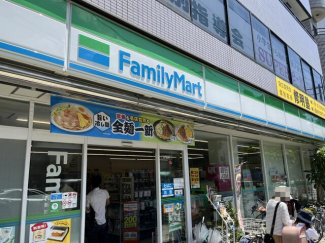 ファミリーマート天王寺堀越町店まで108m