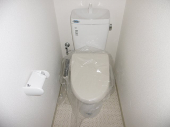 コンパクトで使いやすいトイレです