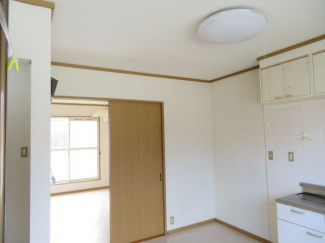 ＤＫの照明器具（同タイプ別室の写真です）