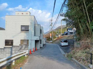 前面道路・駐車場