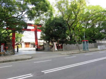 開口神社まで373m