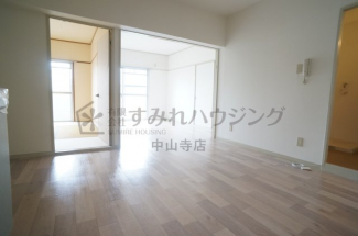 【居間・リビング】