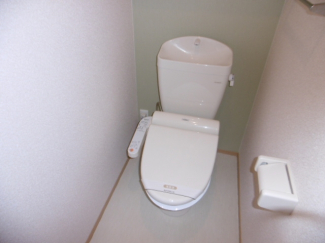 シンプルで使いやすいトイレです