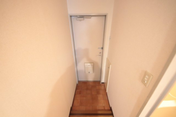 毎日通る玄関はこちらです