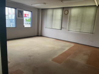 犬上郡豊郷町大字沢の店舗事務所の画像