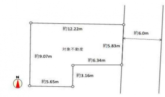 現況駐車場　　東向き　建築条件なし売り土地