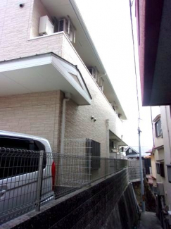 物件南側はひな壇になっている為、陽当り良好！