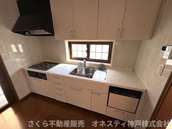 使いやすいシステムキッチンです！
