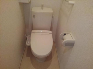 シンプルで使いやすいトイレです