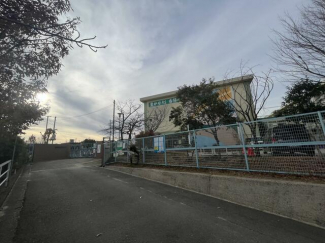 枚方市立香陽小学校まで102m