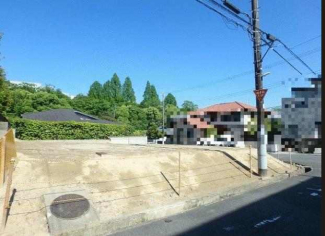 南西角地　更地　整形地　建築条件なし売り土地