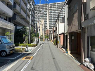 現地、前面道路