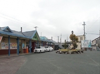 伊予北条駅まで1000m