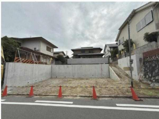 更地　整形地　建築条件なし売り土地