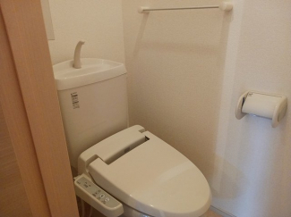 シンプルで使いやすいトイレです