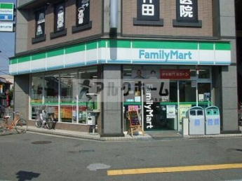 ファミリーマート国分駅西口店まで207m