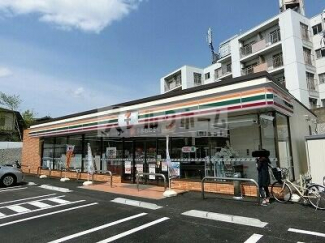 セブンイレブン柏原田辺店まで360m