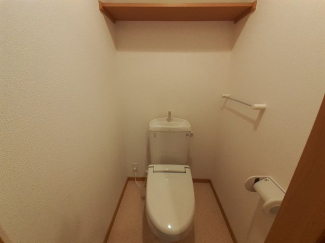 ゆったりとした空間のトイレです