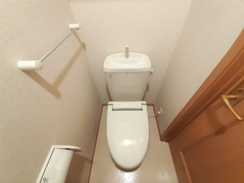 シンプルで使いやすいトイレです