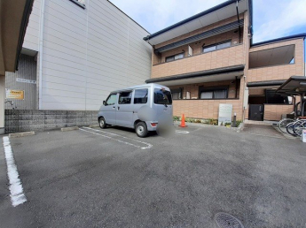 駐車場に車を止められます