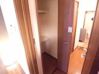 ※同建物別部屋の参考写真です。