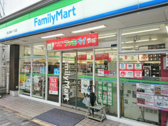 ファミリーマート西心斎橋一丁目店まで130m