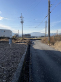 【前面道路含む現地写真】