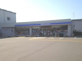 ローソン堺山本町店まで395m