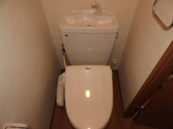 シンプルで使いやすいトイレです