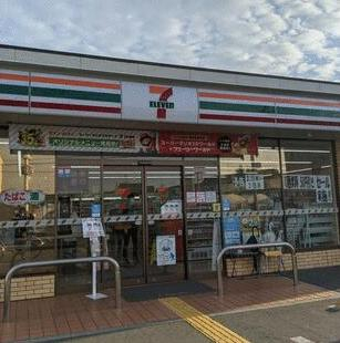 セブンイレブン堺出雲大社前店まで423m