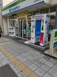 ファミリーマート朝潮橋駅前店まで282m