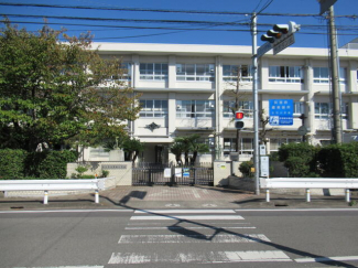 松山市立生石小学校まで500m