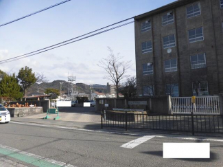 松山市立久米小学校まで293m