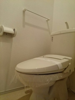 清潔感のあるトイレです