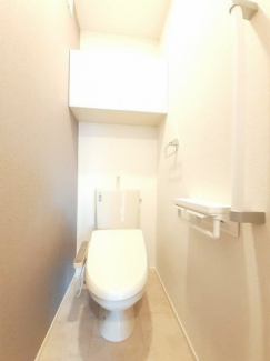 清潔感のあるトイレです