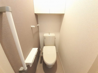 コンパクトで使いやすいトイレです