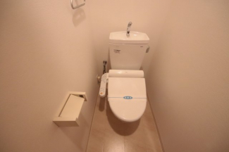 コンパクトで使いやすいトイレです