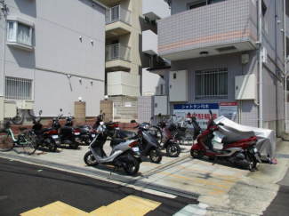 バイク置き場