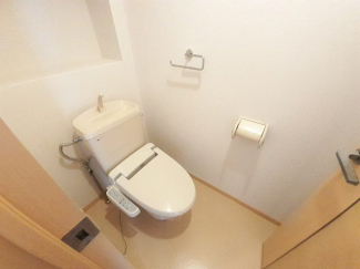 清潔感のあるトイレです