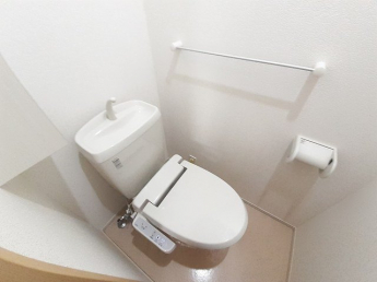 清潔感のあるトイレです