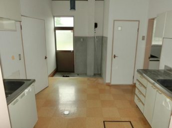 愛荘町市貸テナントの画像