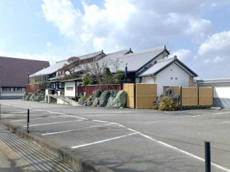 東温市田窪の店舗の画像