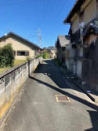 【前面道路含む現地写真】