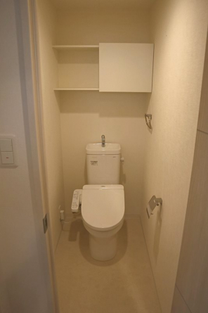 コンパクトで使いやすいトイレです