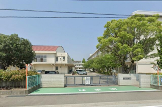 松山市立久枝小学校まで250m