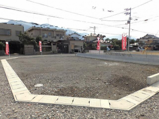 ～外構図～　駐車スペース車２台分　外構工事こみこみの価格です