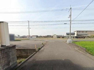 分譲地の東側道路